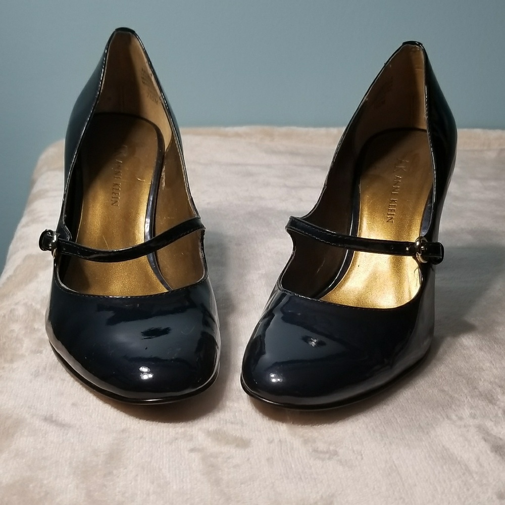 Navy Blue Patton Leather Pumps